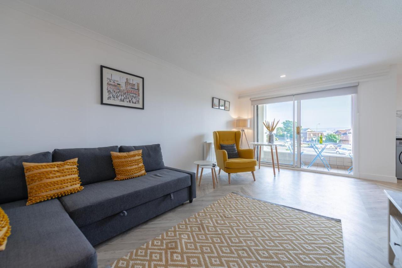 Hame By The Sea Apartment Ларгс Екстериор снимка